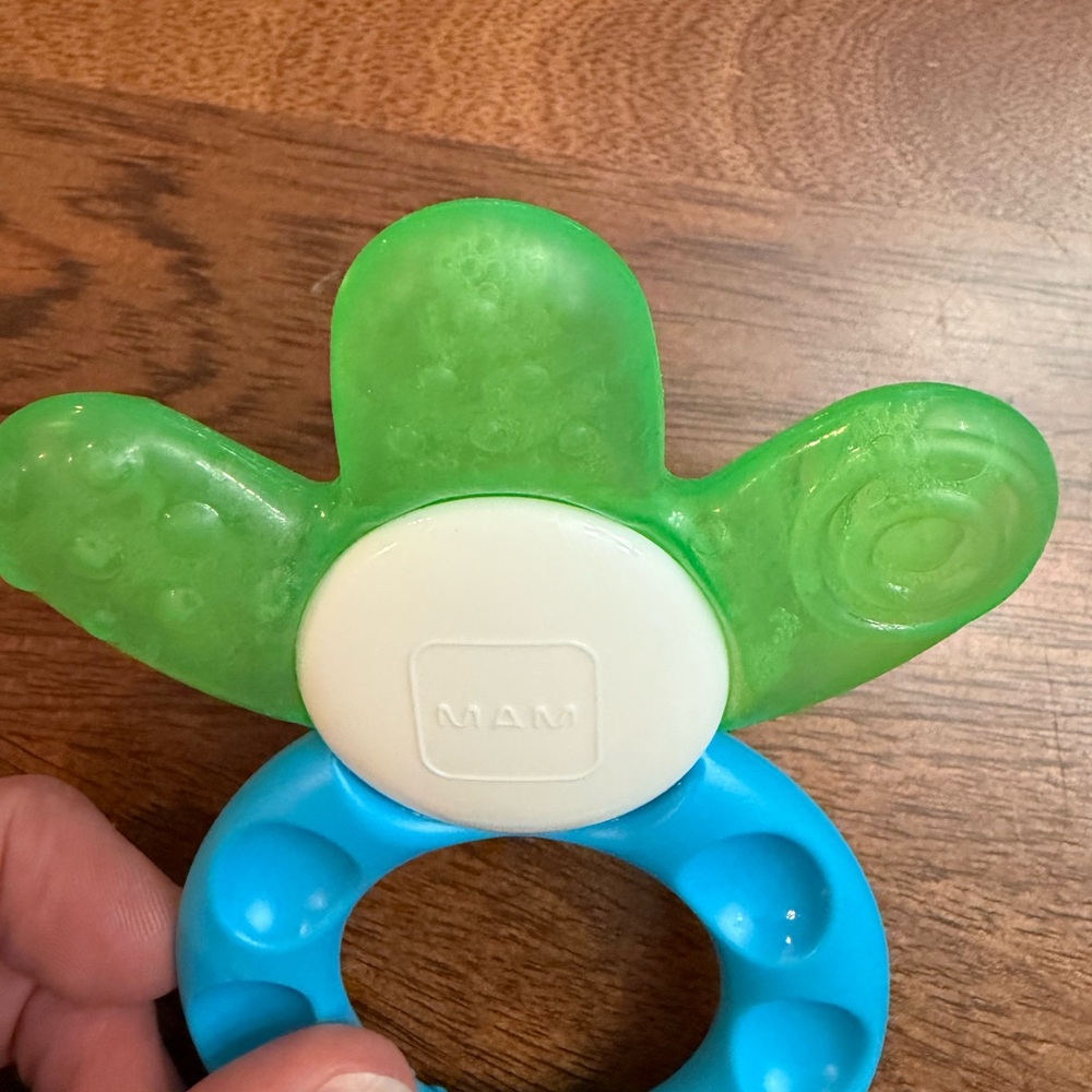 MAM cooler teether - Picture 4 of 4
